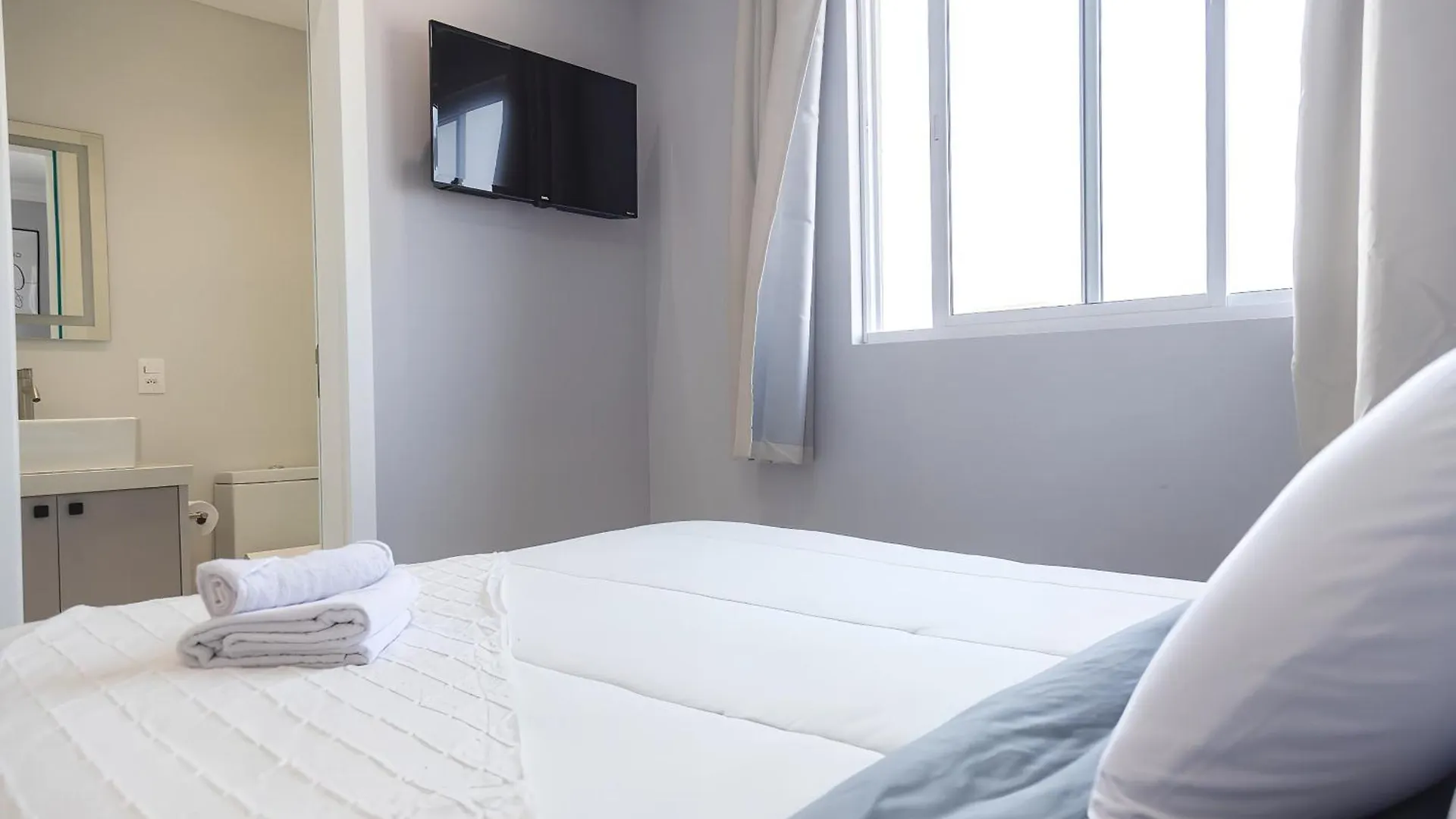 Apto Novo De 2 Suites A 9 Minutos A Pe Da Praia Itapema